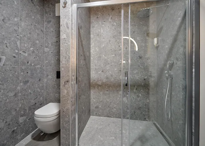 & Me With Garage Parking Lejlighed Pula