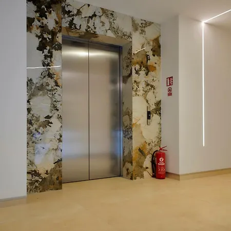 & Me With Garage Parking Appartement Pula